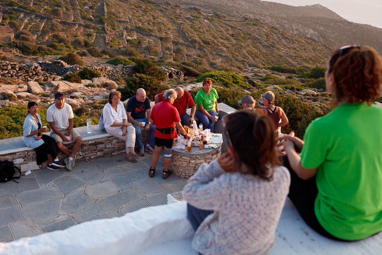 Το Κατἑ Aparthotel Artemonas Esterno foto